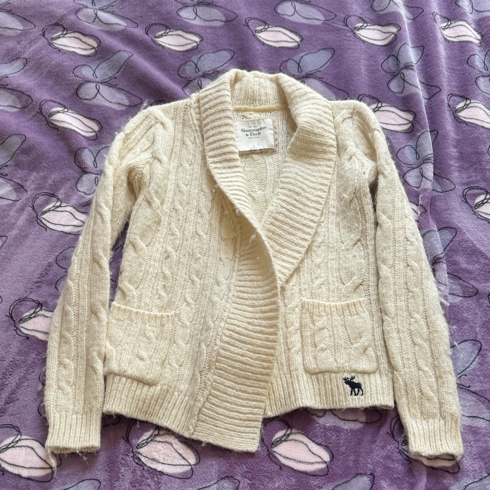 Abercrombie & Fitch Cream Cable Knit Cardigan